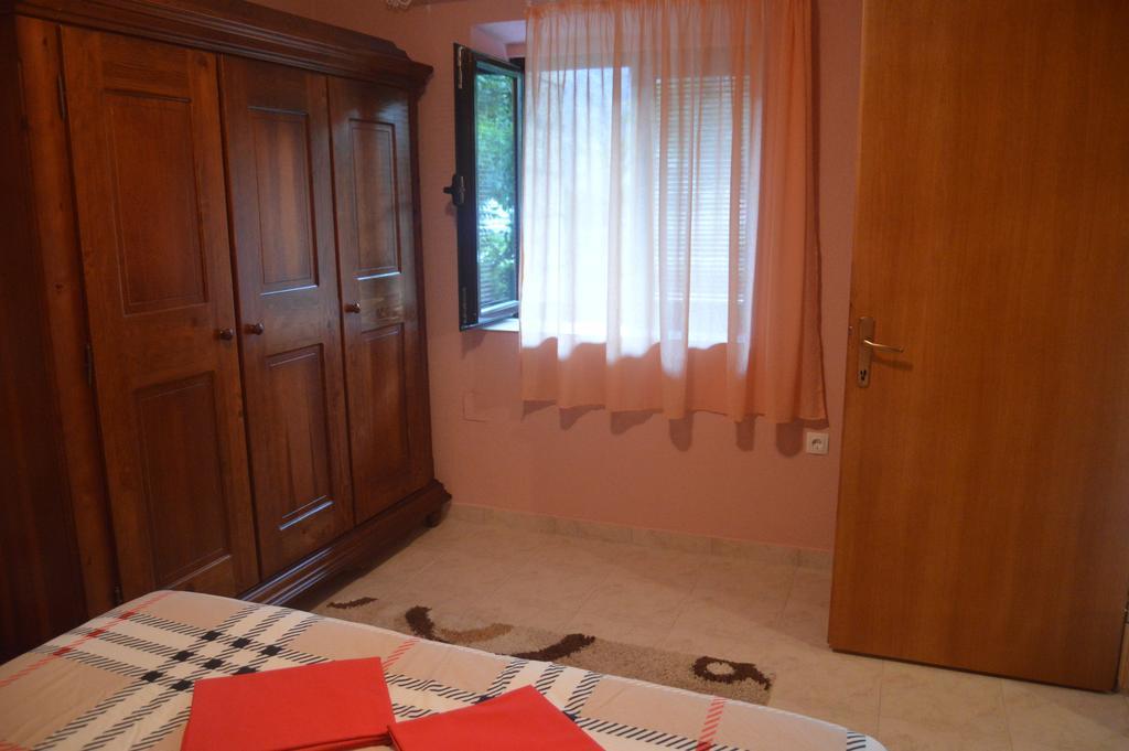 Apartments Bucin Котор Екстериор снимка