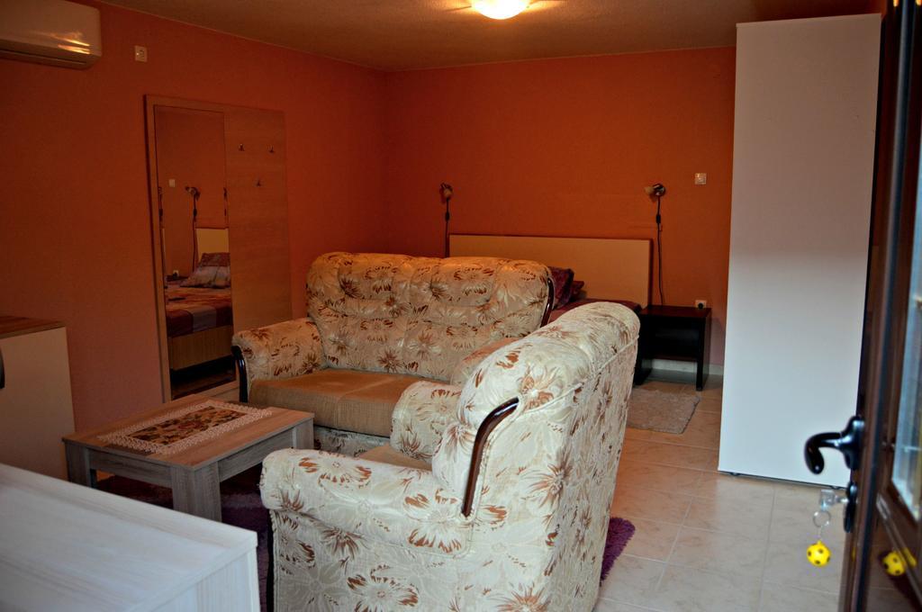 Apartments Bucin Котор Екстериор снимка