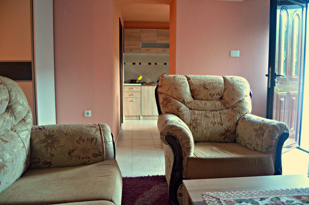 Apartments Bucin Котор Екстериор снимка